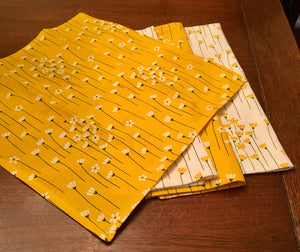 Daisy yellow and white  fabric napkins