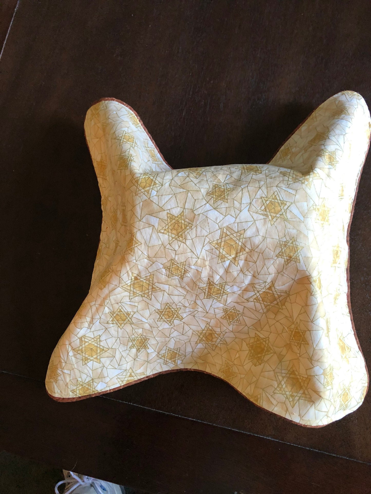 Challah cover for Rosh Hashanah and Shabbat Shofar blowing on gold Jewish stars OOAK