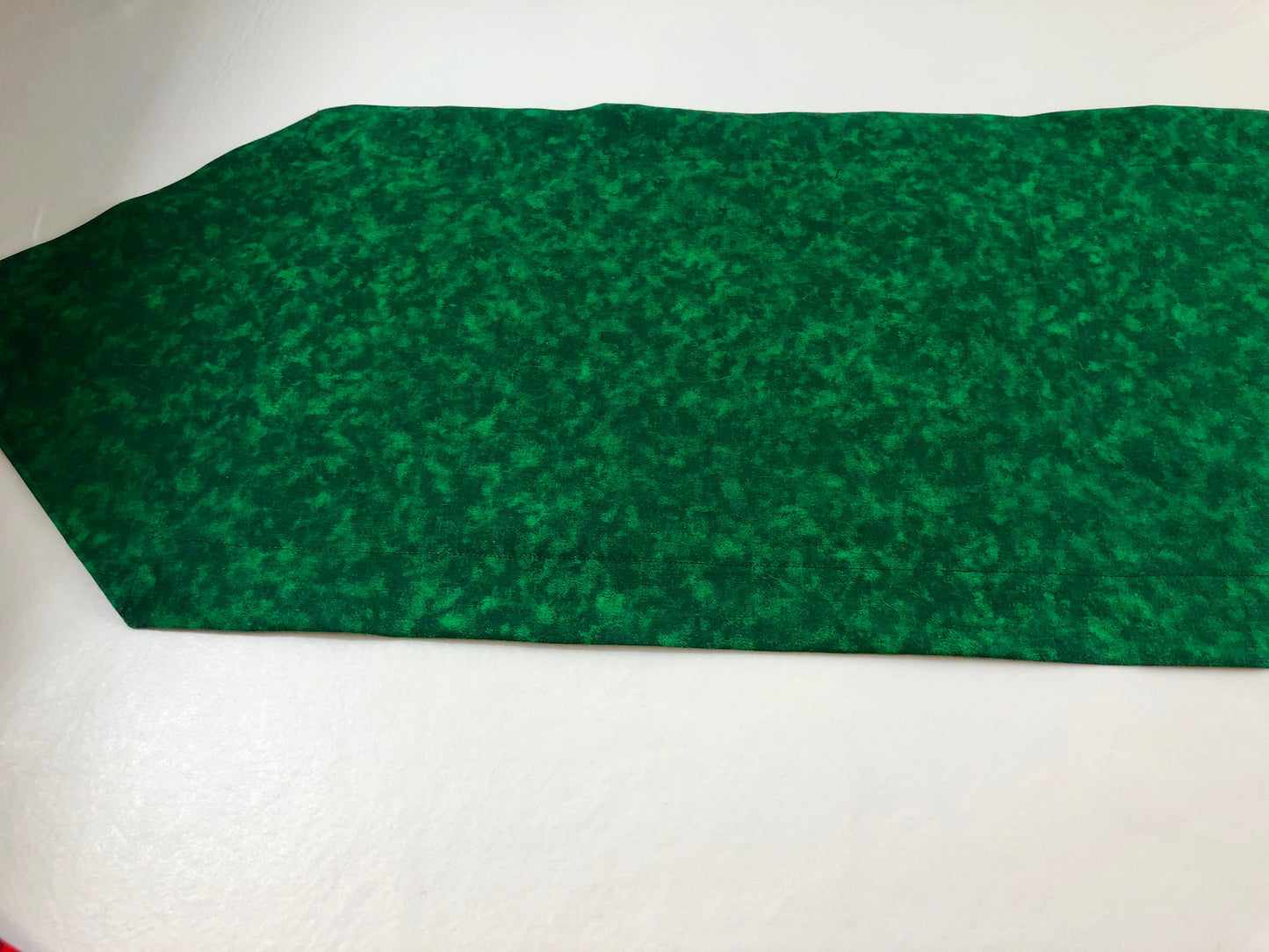 Apples Apples table runner.   Great for High Holidays and Apple season  reversible